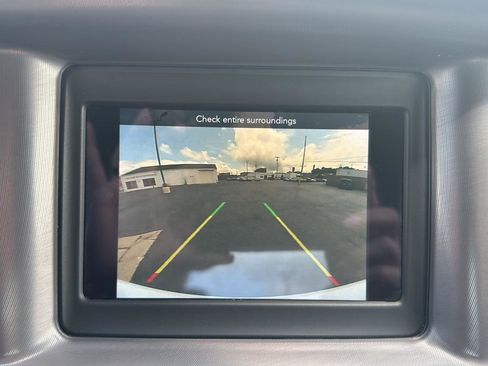 Used 2022 Dodge Charger SXT w/ Leather Interior Group image 19