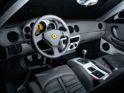 Used 2003 Ferrari 360 Spider image 9