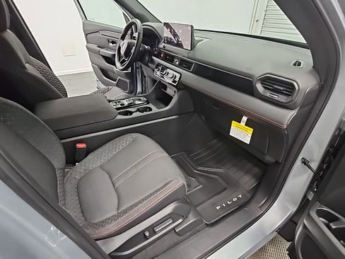 New 2026 Honda Pilot Sport image 39