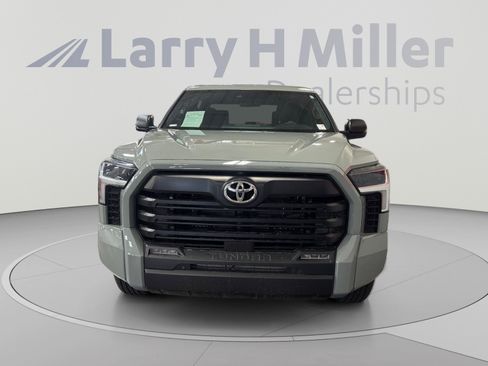 Used 2026 Toyota Tundra SR5 w/ SR5 Convenience Package AWD/4WD image 8