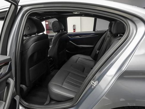 Used 2023 BMW 530i w/ Premium Package RWD image 38