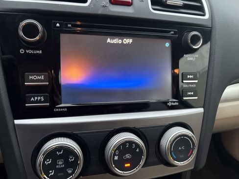 Used 2015 Subaru Crosstrek 2.0i Premium image 41