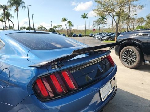 Used 2019 Ford Mustang Shelby GT350 w/ Technology Package image 13