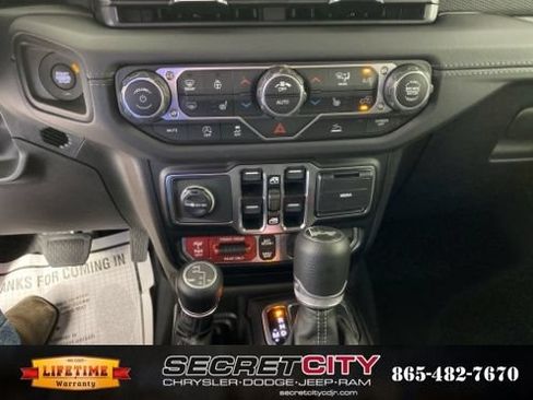 New 2026 Jeep Wrangler Unlimited Rubicon w/ Whitecap Package AWD/4WD image 22