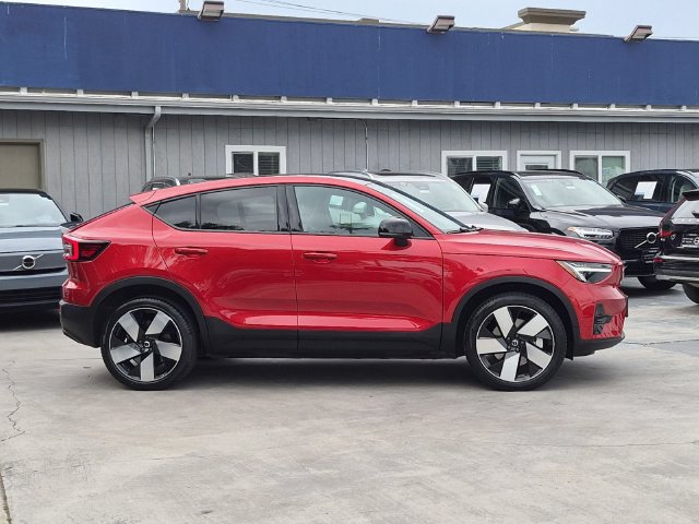 Used 2023 Volvo C40 P8 Recharge Ultimate w/ Protection Package Premier AWD/4WD image 2