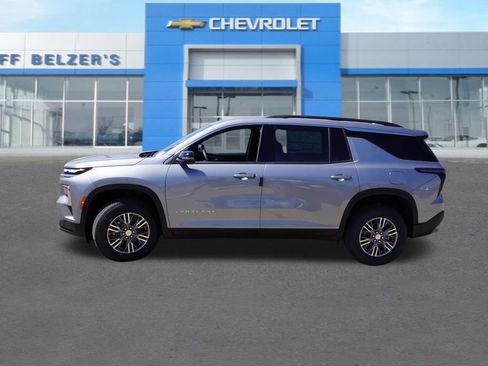 New 2026 Chevrolet Traverse LT w/ Driver Confidence Package AWD/4WD image 6