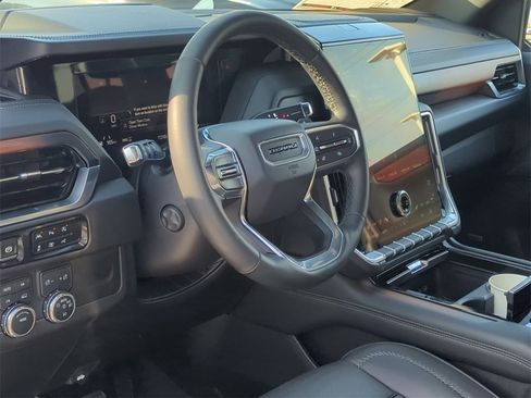 Certified 2025 GMC Yukon Denali image 7