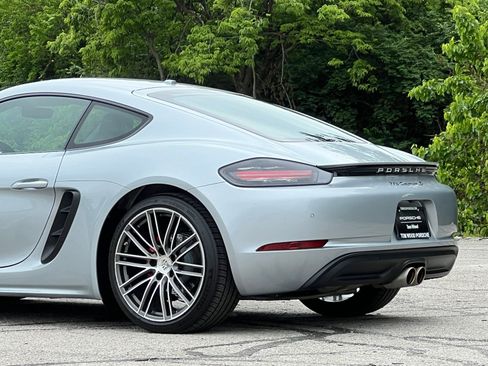 Certified 2021 Porsche 718 Cayman S RWD image 9