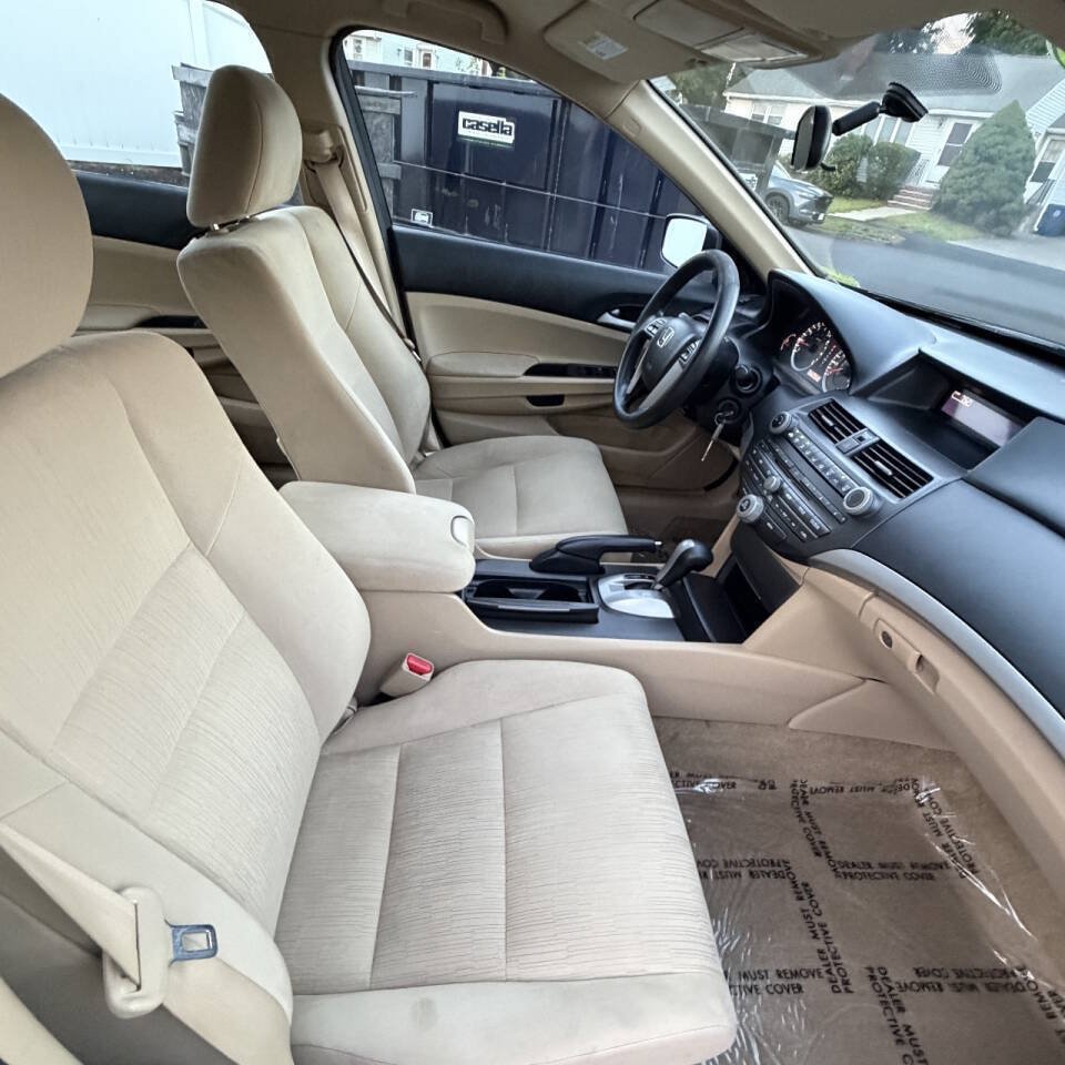 Used 2012 Honda Accord LX image 3