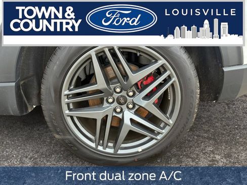 Used 2025 Ford Explorer ST-Line w/ ST-Line Street Pack AWD/4WD image 8