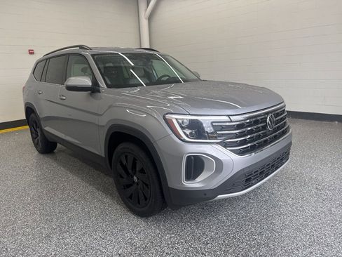 New 2026 Volkswagen Atlas SE AWD/4WD image 5