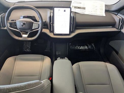 New 2025 Volvo EX30 Plus w/ Protection Package Premier image 14