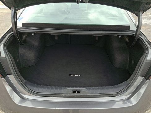 Used 2023 Nissan Altima 2.5 SR image 18