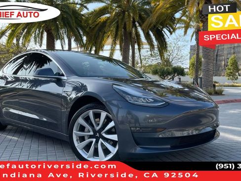 Used 2020 Tesla Model 3 Standard Range Plus RWD image 1