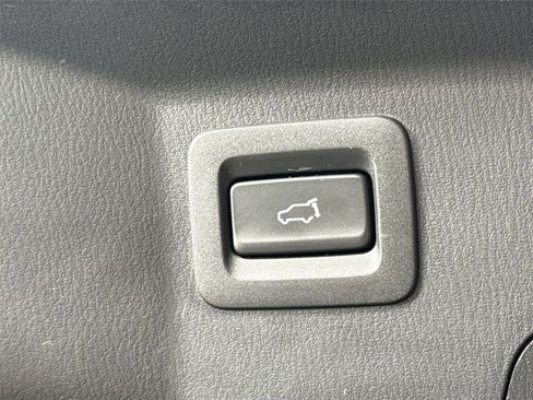 Certified 2022 MAZDA CX-9 Touring Plus image 44