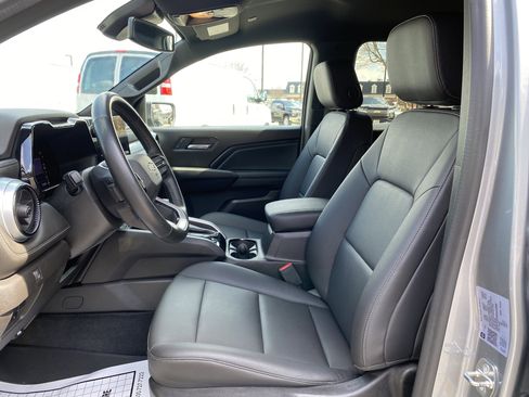 Used 2023 Chevrolet Colorado LT w/ LT Convenience Package III image 15