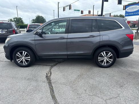 Used 2017 Honda Pilot EX-L image 2