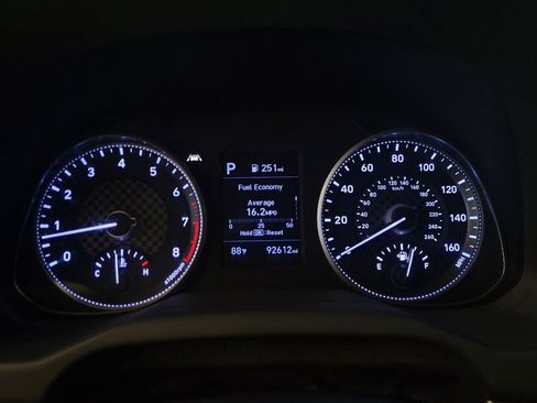 Used 2020 Hyundai Elantra SE FWD image 23