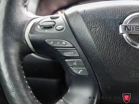 Used 2020 Nissan Pathfinder SL FWD image 29