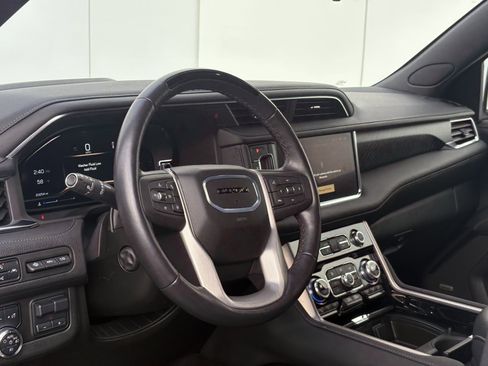 Used 2024 GMC Yukon Denali w/ Denali Reserve Package image 18