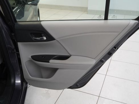 Used 2015 Honda Accord EX-L image 22