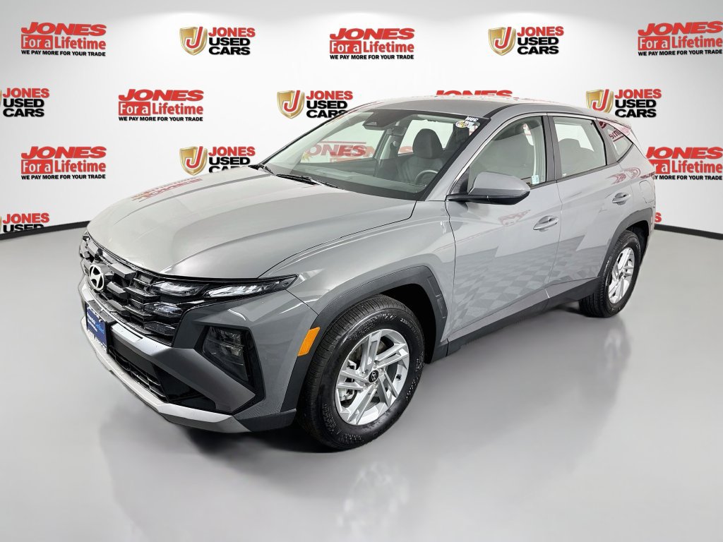 Used 2025 Hyundai Tucson SE FWD image 14