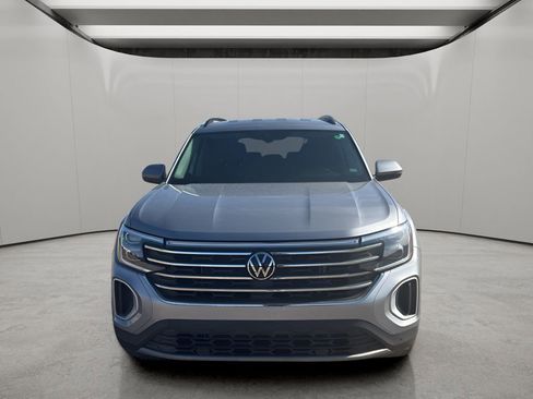 Used 2025 Volkswagen Atlas SE image 15