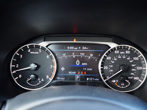 Used 2023 Nissan Altima 2.5 SR w/ SR Premium Package image 20