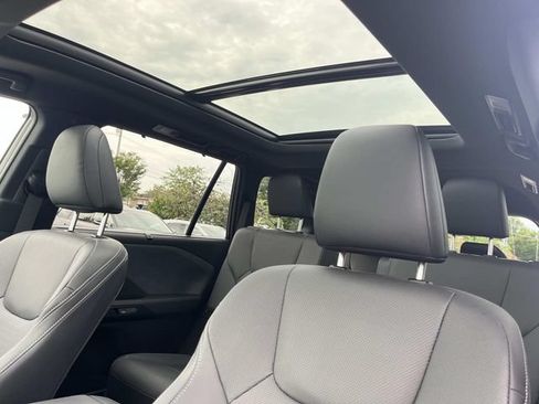 Used 2025 Lexus TX 350 AWD w/ Technology Package image 34