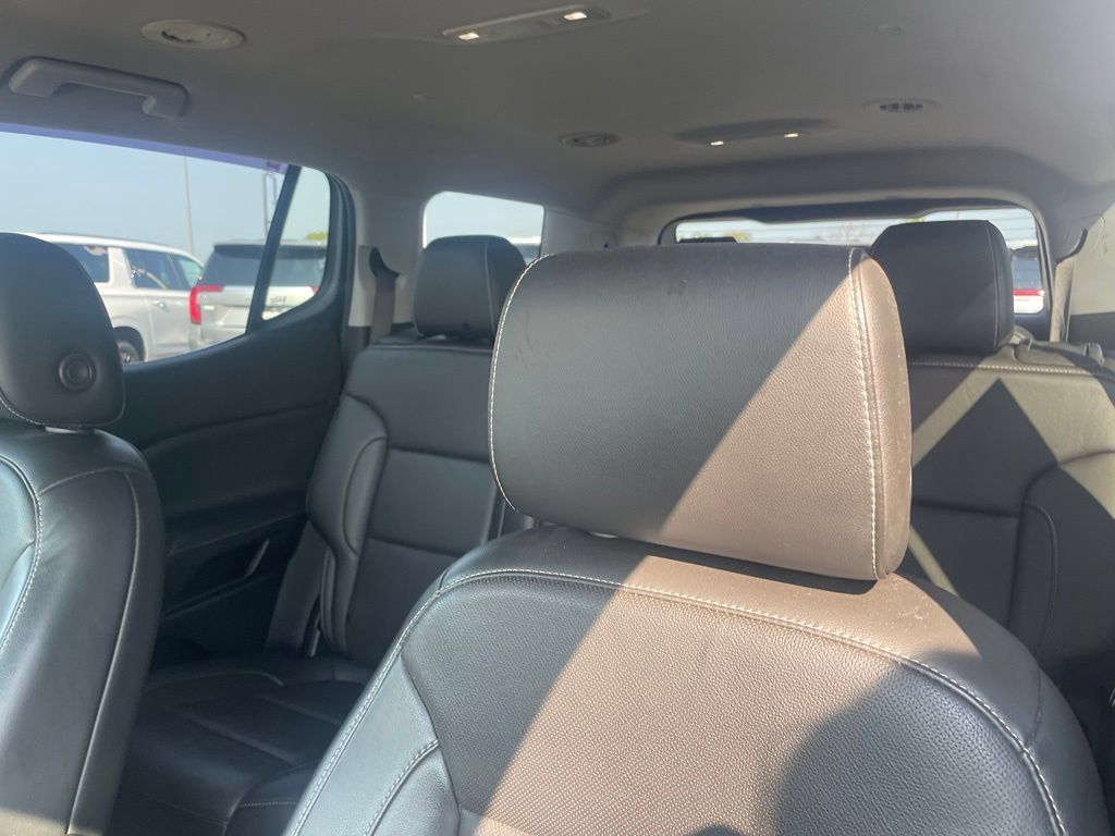 Used 2021 GMC Acadia SLT FWD image 22