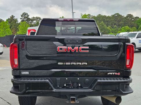 Used 2022 GMC Sierra 2500 AT4 w/ AT4 Preferred Package AWD/4WD image 9