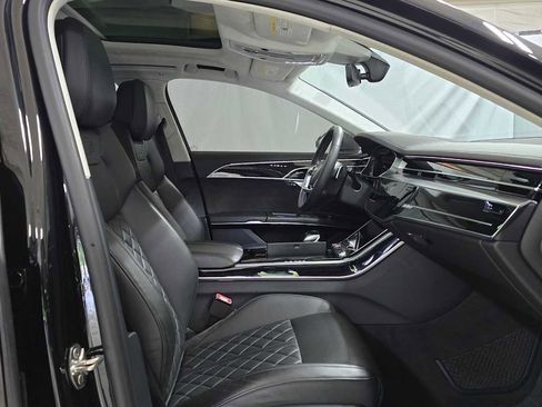Used 2020 Audi S8 L w/ S8 Executive Package AWD/4WD image 10
