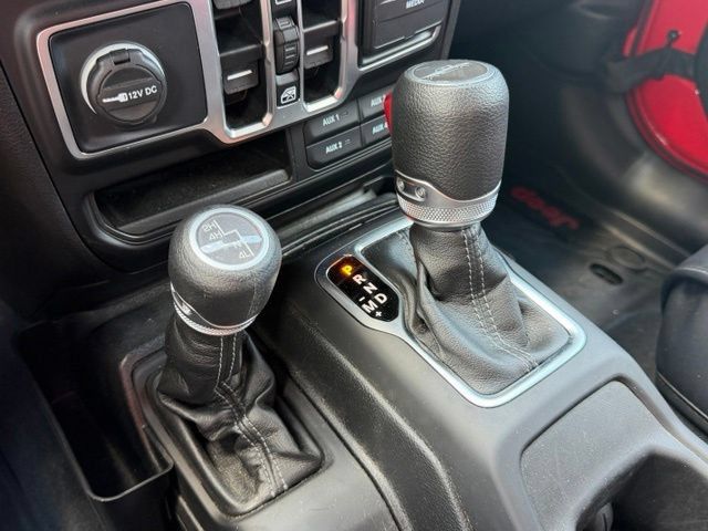 Used 2025 Jeep Gladiator Sport AWD/4WD image 21