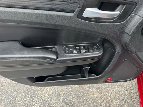Used 2014 Chrysler 300 S w/ Light Group image 13