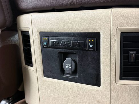 Used 2015 RAM 1500 Laramie Longhorn w/ Convenience Group image 29