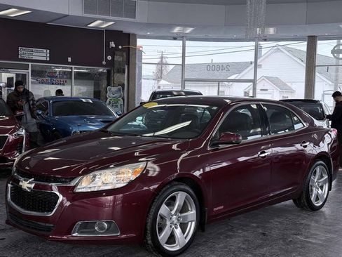 Used 2015 Chevrolet Malibu LTZ image 2