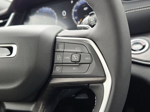 New 2025 Jeep Grand Cherokee Limited w/ Black Appearance Package image 34