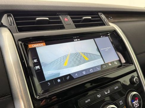 Used 2020 Land Rover Discovery HSE image 19