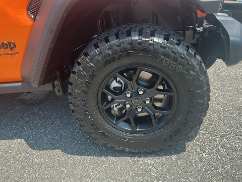 New 2025 Jeep Wrangler Unlimited Sport image 3