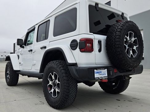 Used 2022 Jeep Wrangler Unlimited Rubicon w/ LED Lighting Group image 3