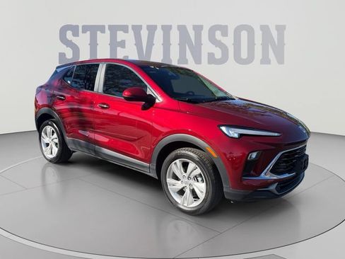 Used 2025 Buick Encore GX Preferred AWD/4WD image 7