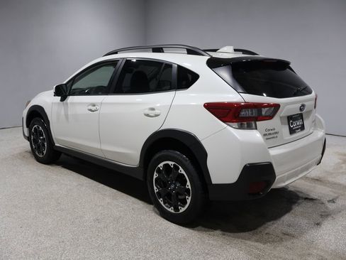 Used 2023 Subaru Crosstrek 2.0i Premium image 4