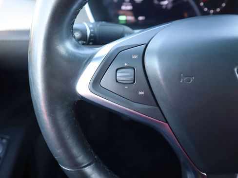 Used 2018 Tesla Model X 100D image 19