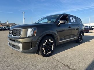 Used 2023 Kia Telluride S w/ S Sunroof Package video 2