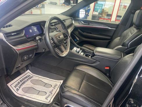 Certified 2022 Jeep Grand Cherokee L Overland w/ Luxury Tech Group IV image 9