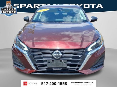 Used 2024 Nissan Altima 2.5 SV FWD image 3