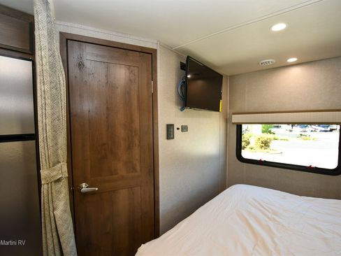 Used 2020 Mercedes-Benz Sprinter 3500 image 8