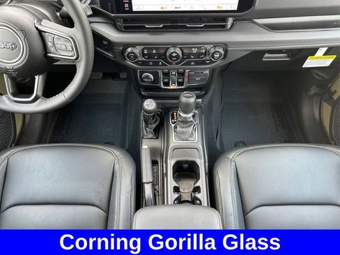 New 2025 Jeep Gladiator Sport w/ Premium Package AWD/4WD image 25