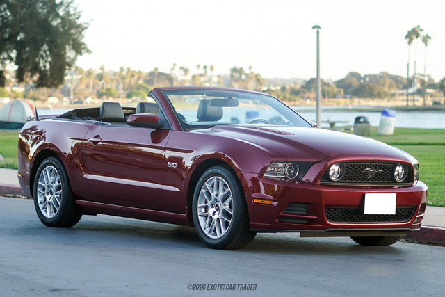 Used 2014 Ford Mustang GT Premium w/ Electronics Package RWD image 11