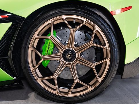 Used 2021 Lamborghini Aventador SVJ image 43